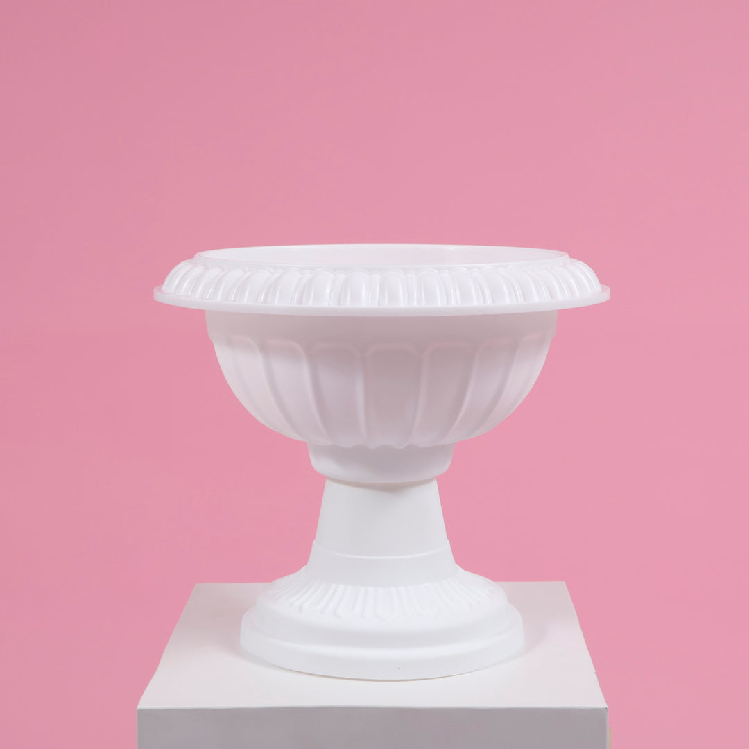 Vintage Urn Centrepiece Vase  (26cmH) no arrangement 