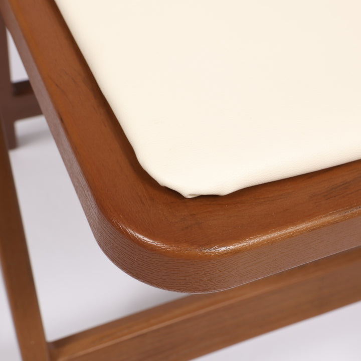 Americana Outdoor Folding Chair - Brown Wood Style glossy texture