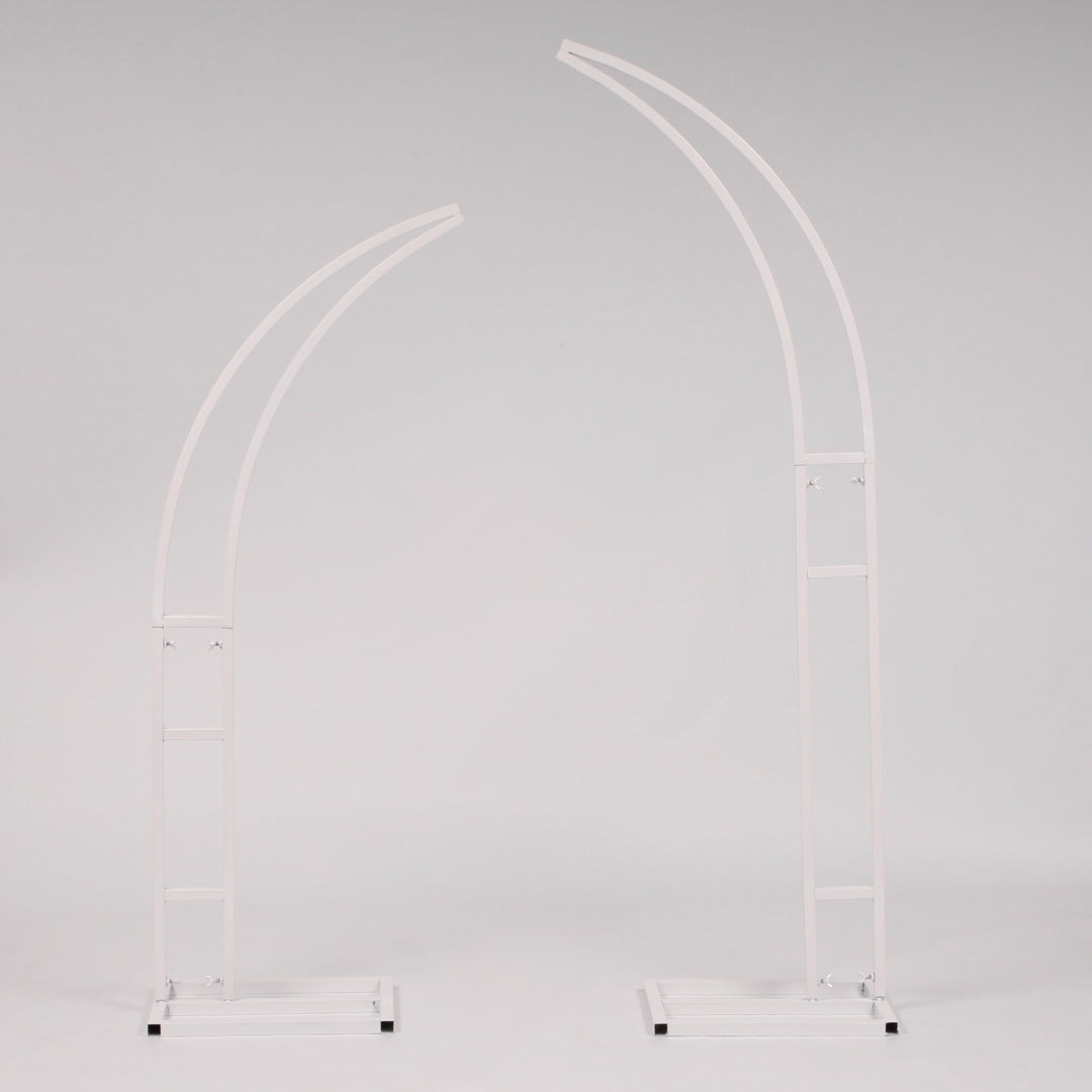 Free standing two-piece Crescent Arch Flower Frame without flowers