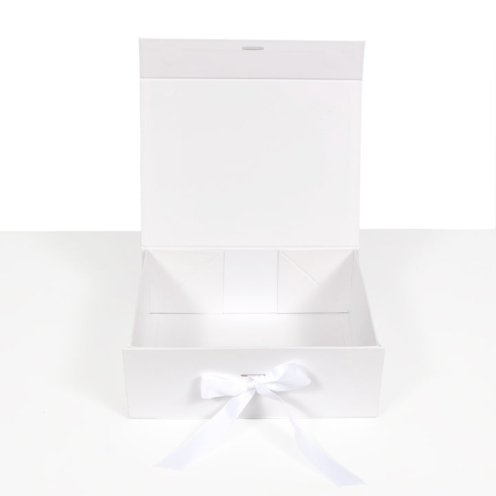 CLEARANCE Large Gift Box / Wedding Keepsake Box - White (29x22cm)