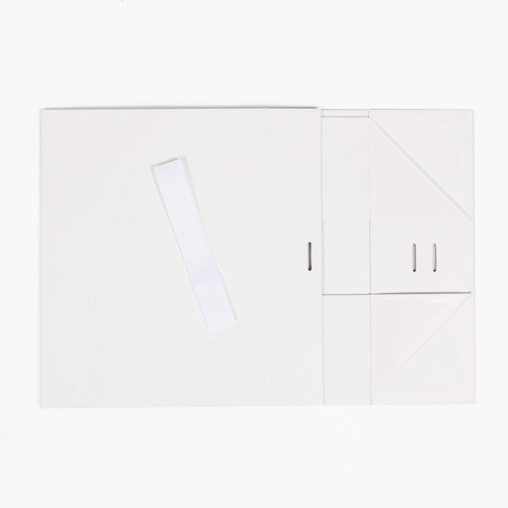 CLEARANCE Large Gift Box / Wedding Keepsake Box - White (29x22cm)