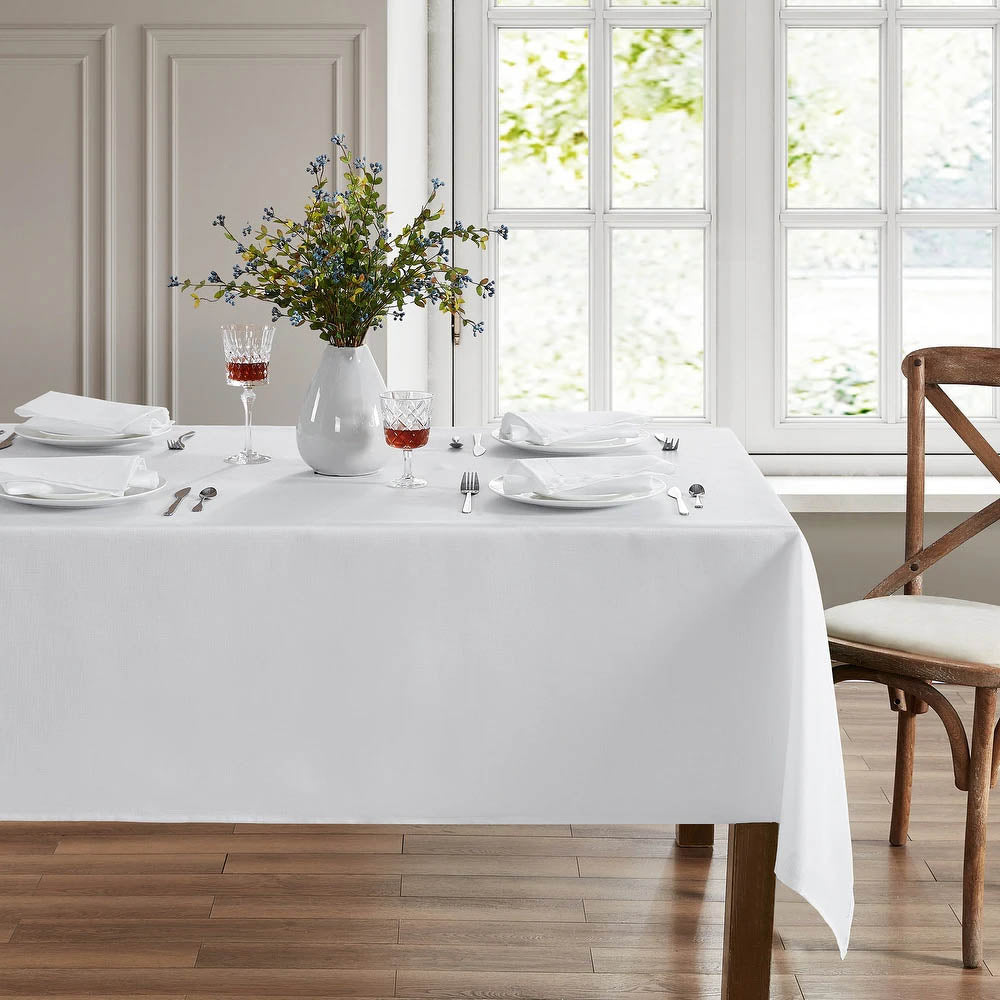 Ivory Rectangle Tablecloth (137x244cm)